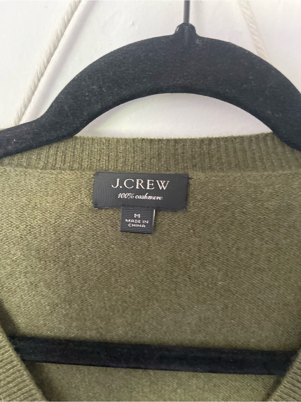 J. Crew 100% Cashmere V-neck sweater - Picture 2 of 4